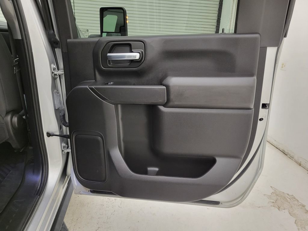 Used 2022 Chevrolet Silverado 2500 Custom image 36