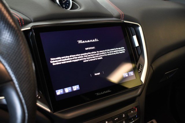 Used 2022 Maserati Ghibli Modena Q4 AWD/4WD image 40