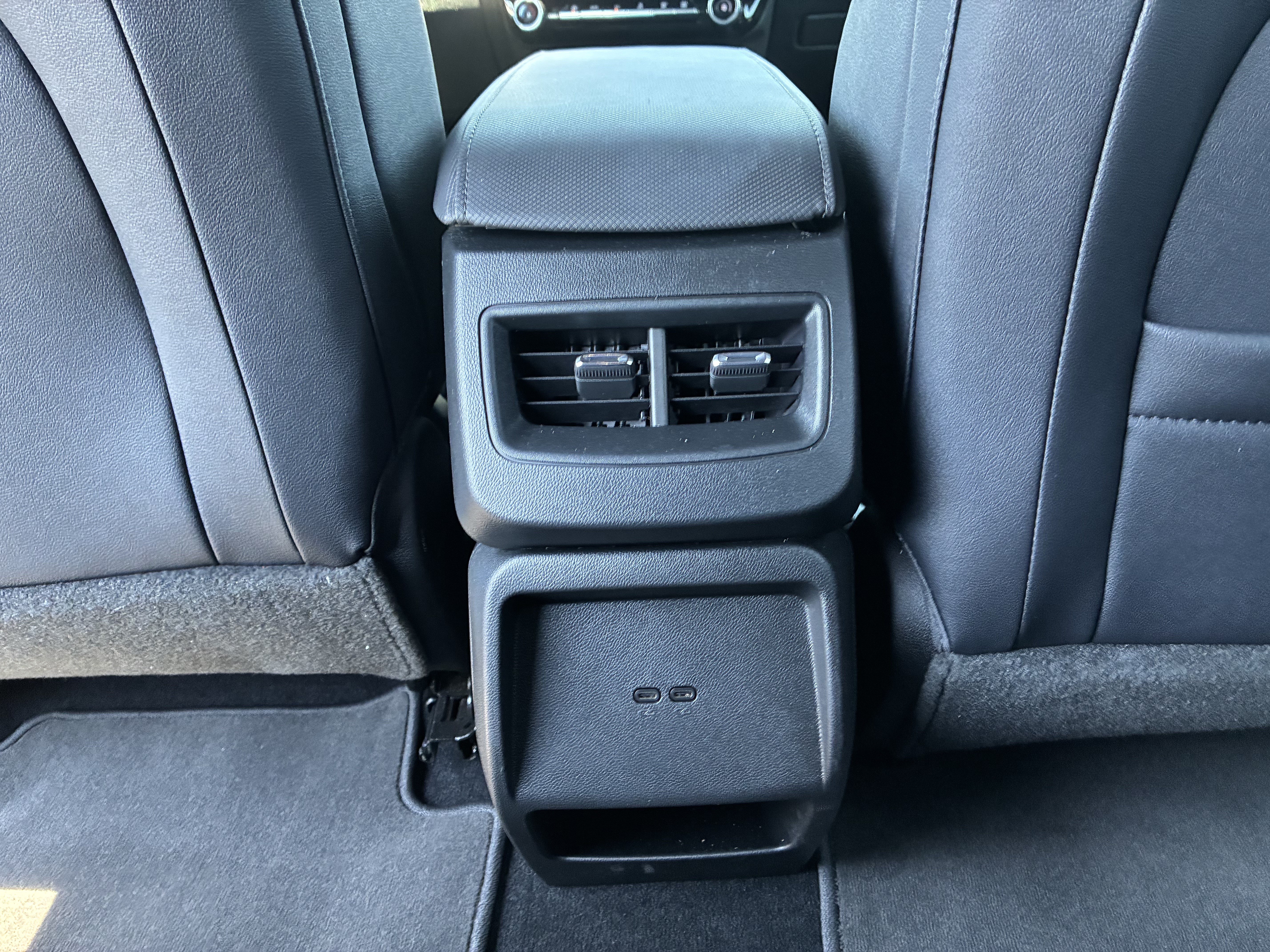 Used 2026 Chevrolet Equinox EV LT AWD/4WD image 17