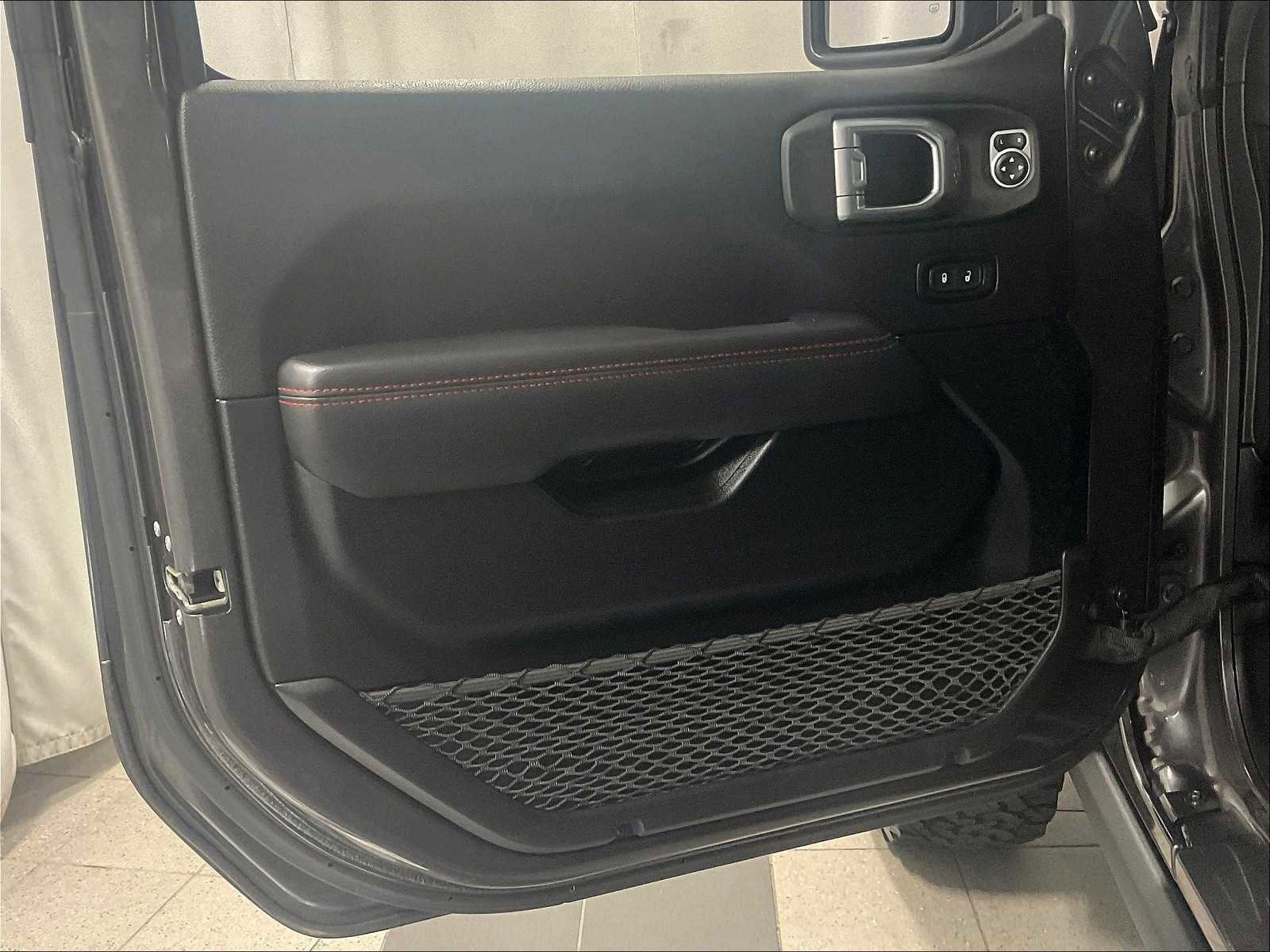 Used 2021 Jeep Wrangler Unlimited Rubicon image 9