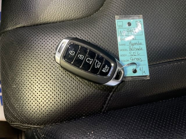 Used 2021 Hyundai Palisade SEL w/ Premium Package image 27