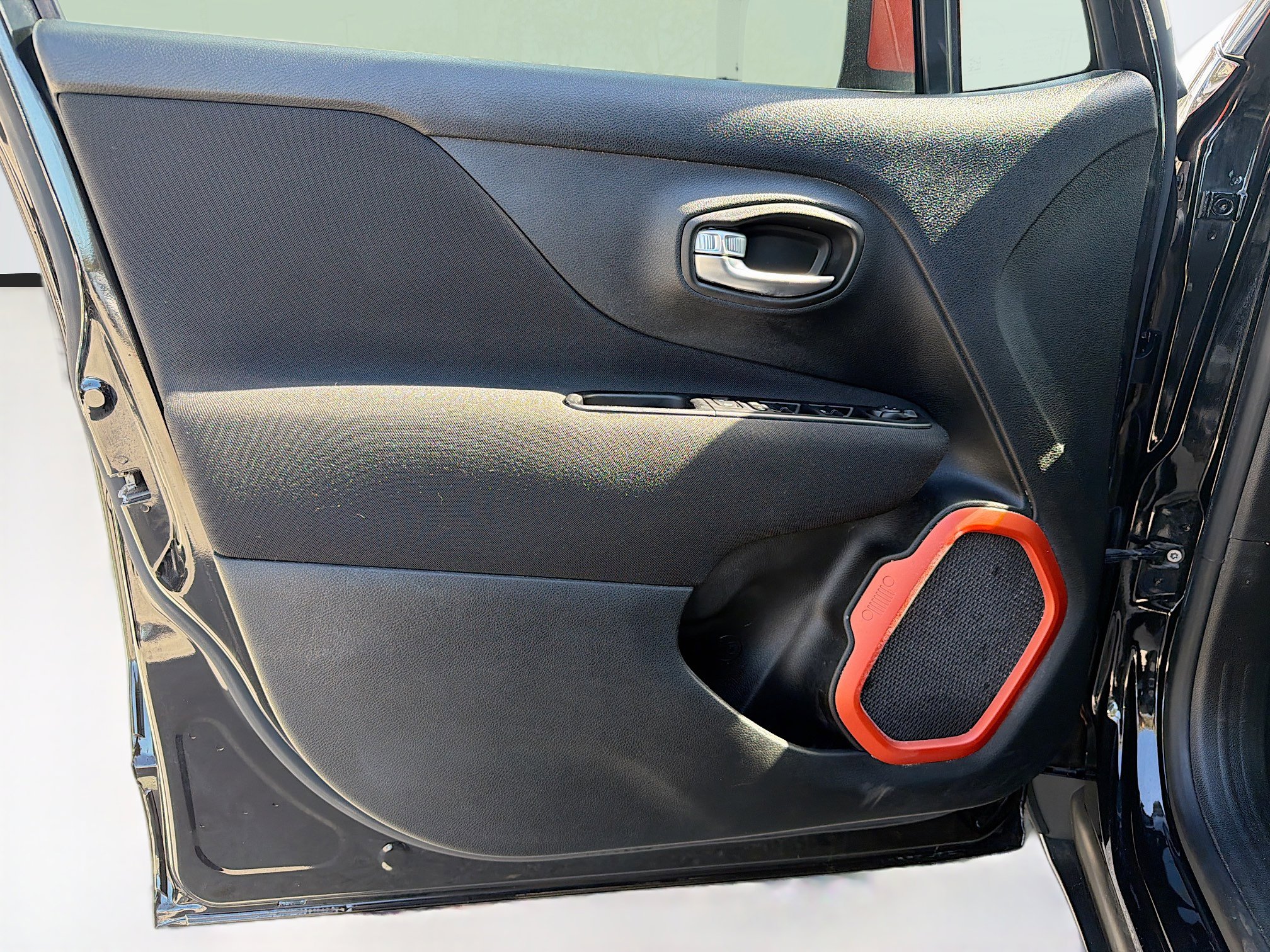 Used 2020 Jeep Renegade Latitude image 20