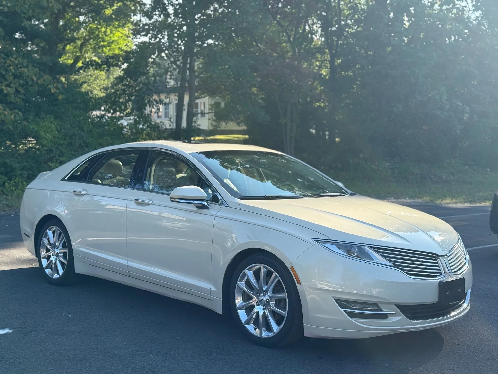 Used 2016 Lincoln MKZ AWD w/ Equipment Group 300A Reserve image 3