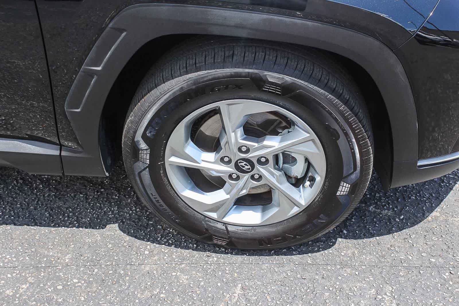 Used 2022 Hyundai Tucson SEL FWD image 12