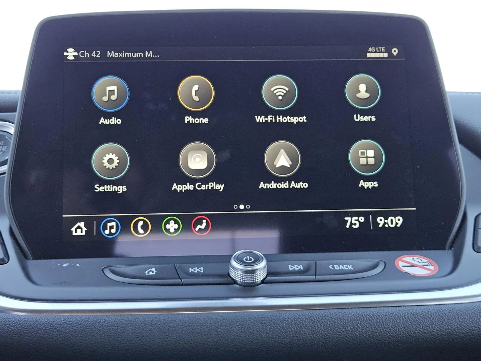 Used 2025 Chevrolet Blazer LT image 12