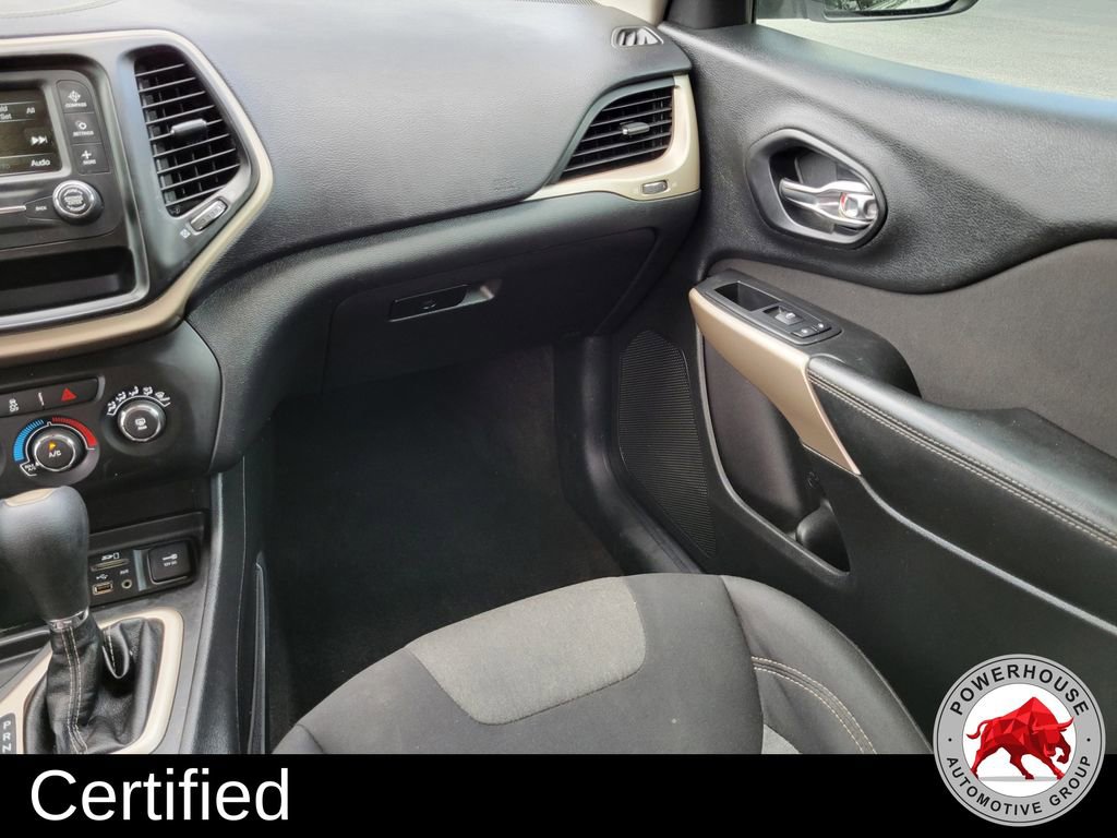 Used 2018 Jeep Cherokee Latitude image 20