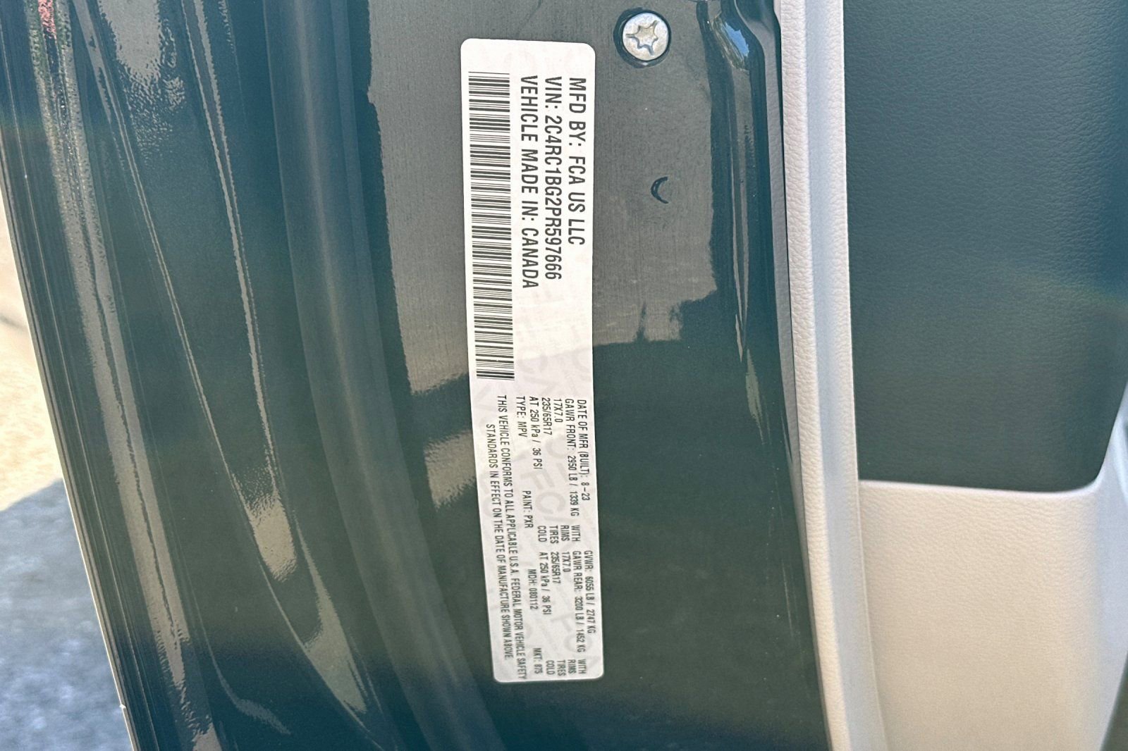 Used 2023 Chrysler Pacifica Touring-L image 27