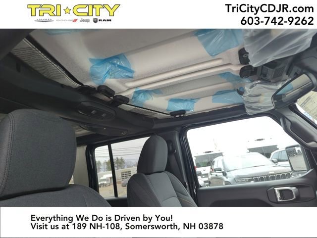 New 2026 Jeep Wrangler Unlimited Sport image 18