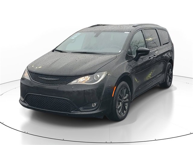 Certified 2020 Chrysler Pacifica Touring-L image 2