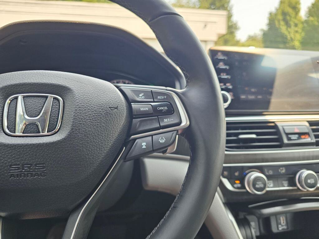 Certified 2018 Honda Accord Touring image 34
