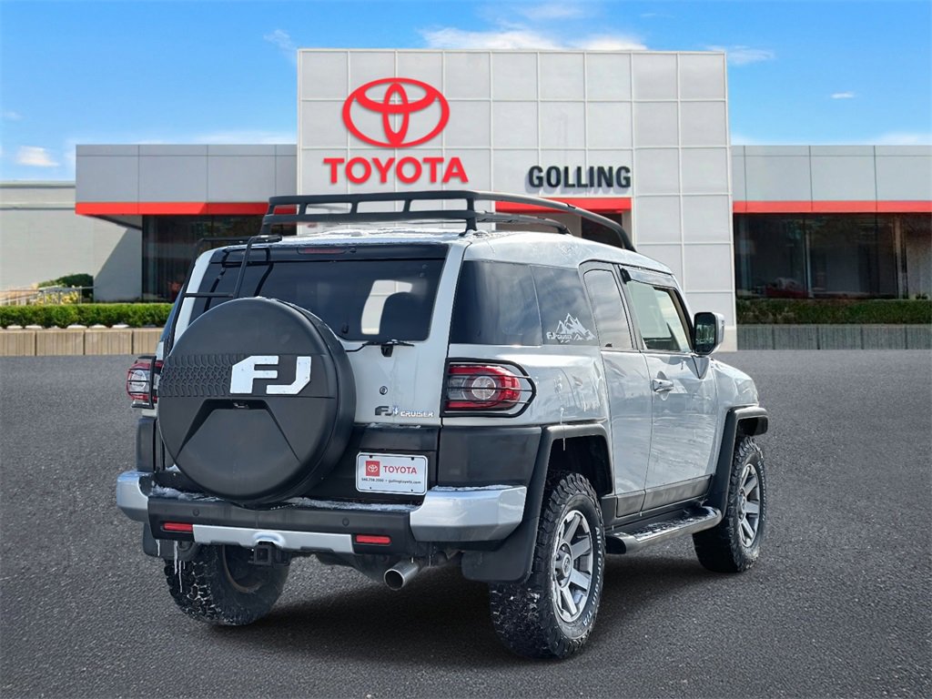 Used 2014 Toyota FJ Cruiser 4WD w/ Upgrade Package image 5