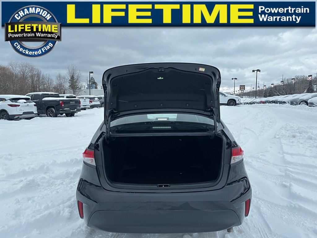 Used 2024 Toyota Corolla LE image 25