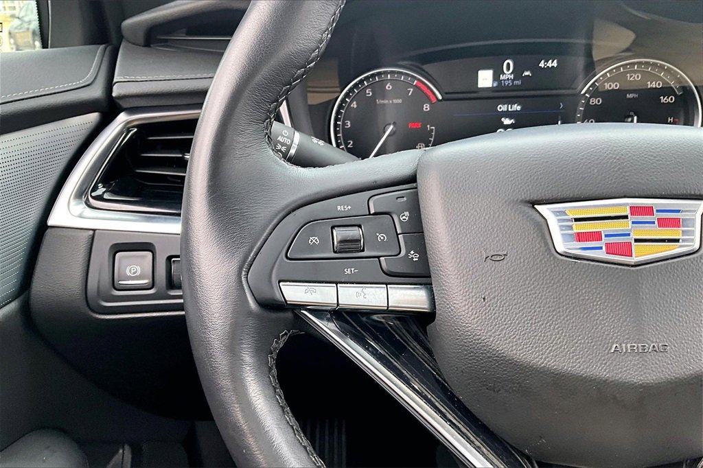 Certified 2025 Cadillac XT6 Premium Luxury image 20