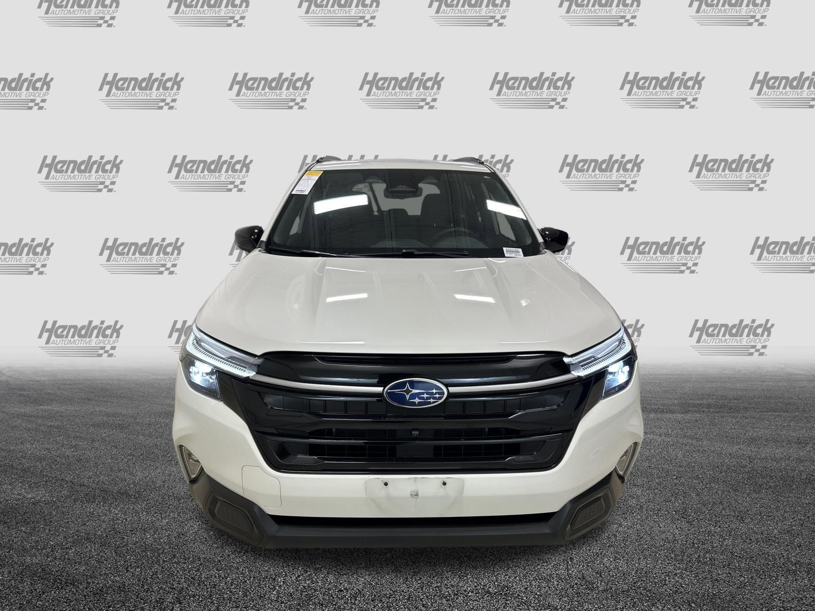 Used 2025 Subaru Forester Touring AWD/4WD image 3
