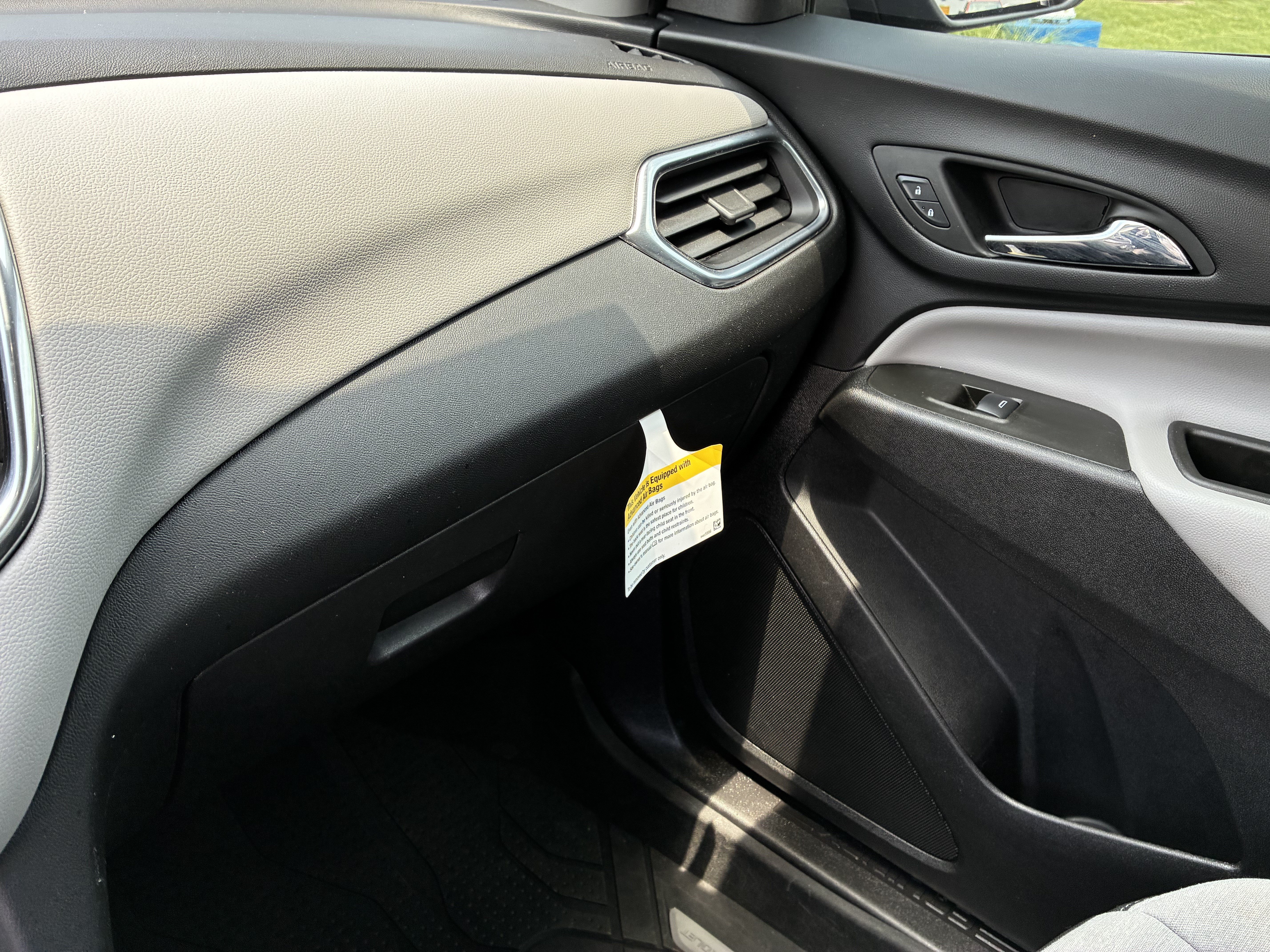 Used 2024 Chevrolet Equinox LS w/ LS Convenience Package FWD image 35