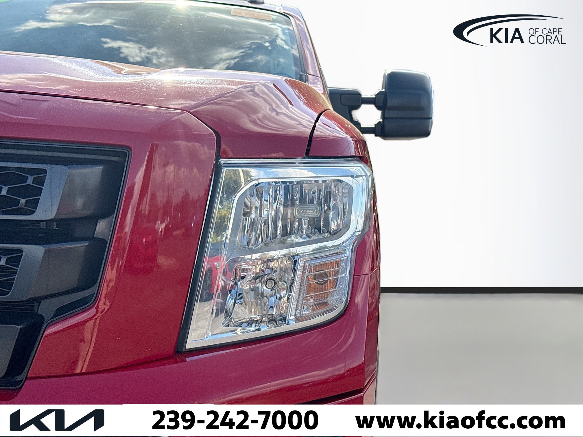 Used 2021 Nissan Titan SV w/ SV Convenience Package image 9