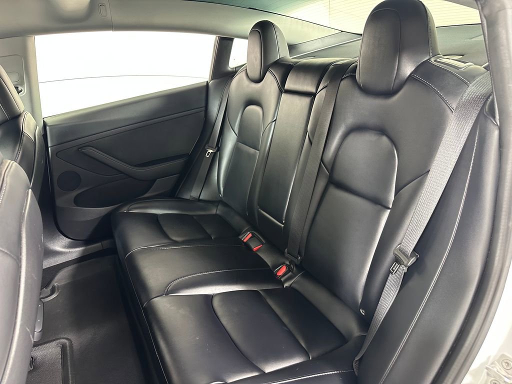 Used 2022 Tesla Model 3 Long Range AWD/4WD image 19