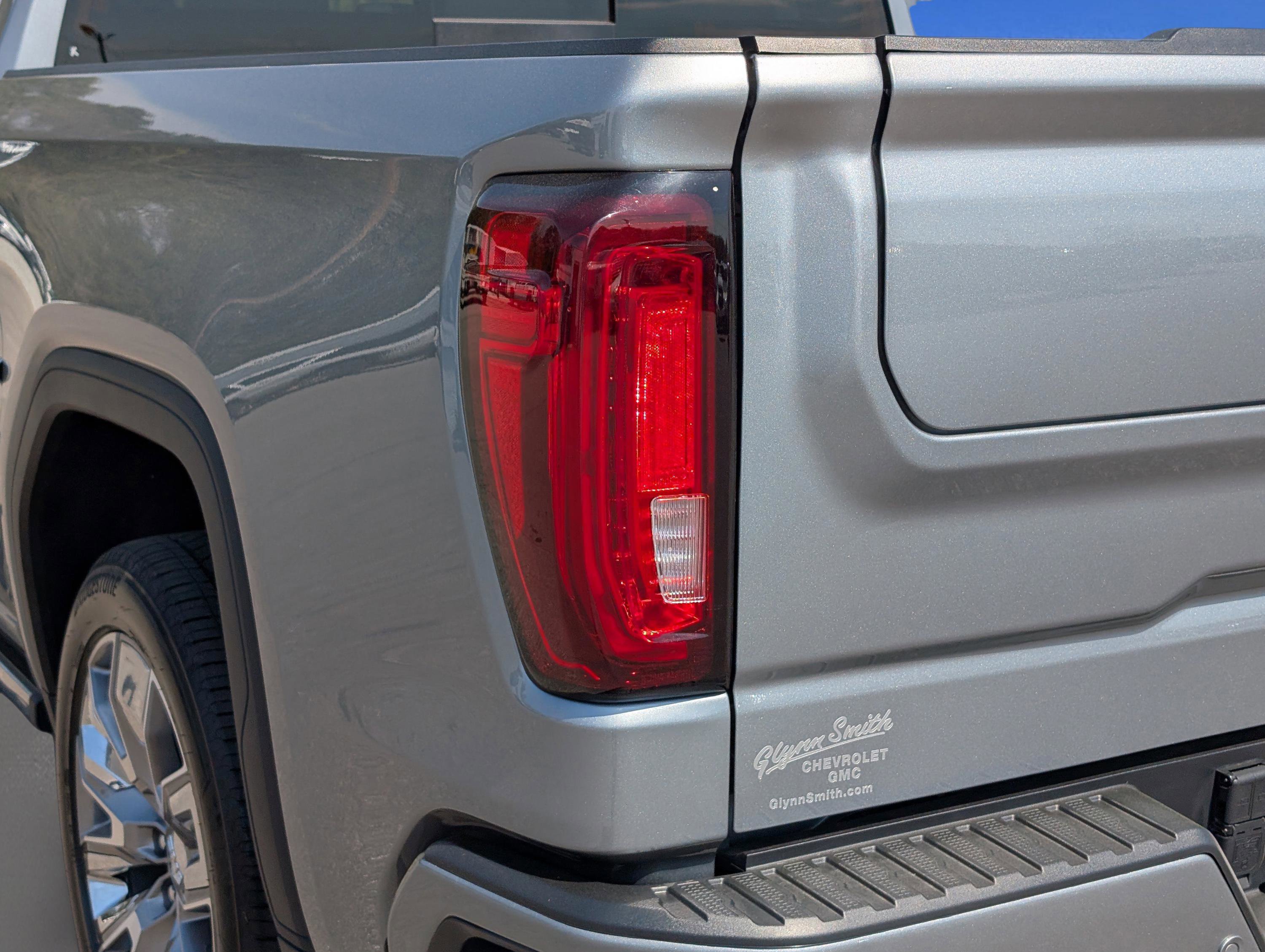 Certified 2025 GMC Sierra 1500 Denali w/ Denali Reserve Package image 11