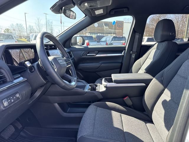 New 2026 GMC Terrain Elevation w/ LPO, Floor Liner Package image 8