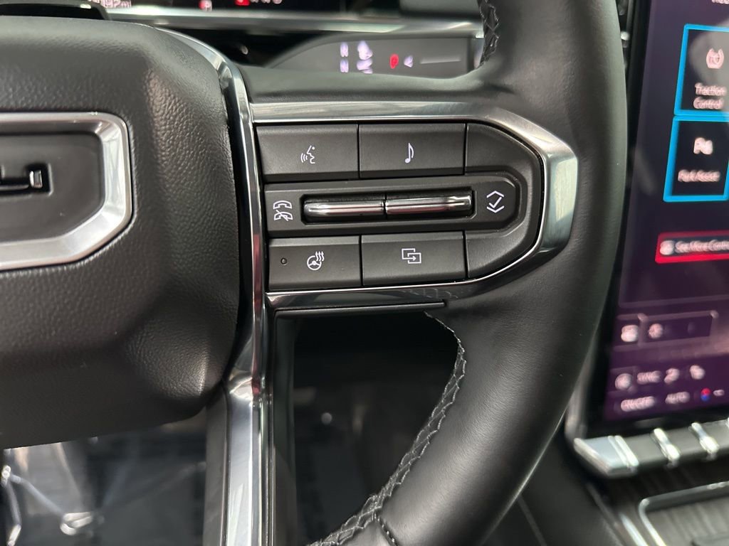 Used 2025 GMC Sierra EV Denali AWD/4WD image 18