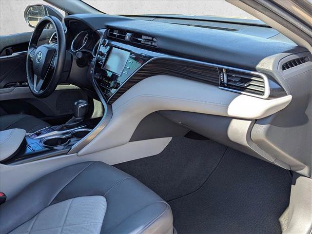 Used 2018 Toyota Camry XLE image 24
