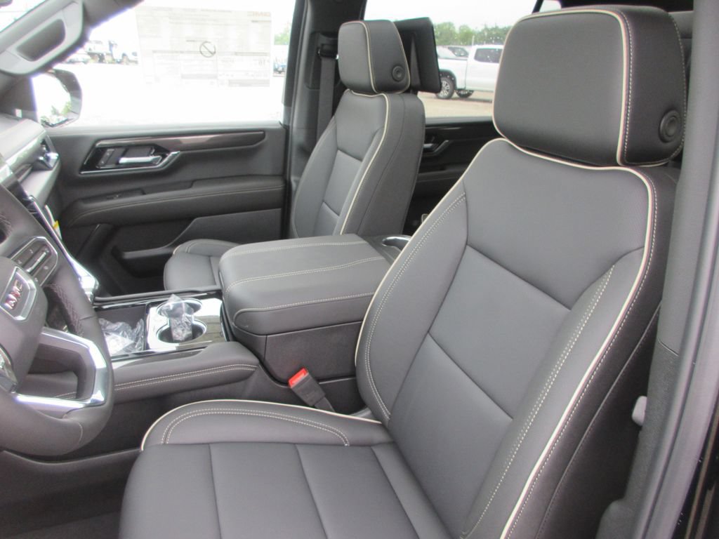 New 2026 GMC Yukon XL Elevation w/ Elevation Premium Package AWD/4WD image 11