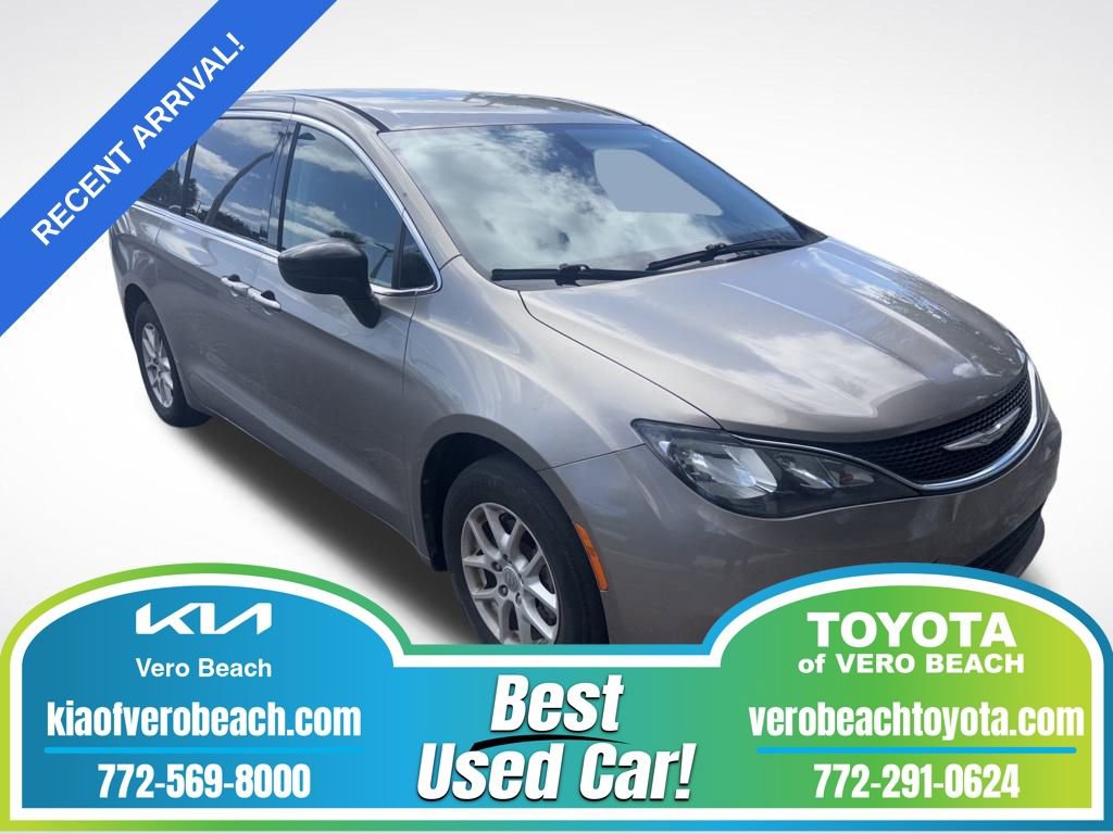Used 2017 Chrysler Pacifica Touring