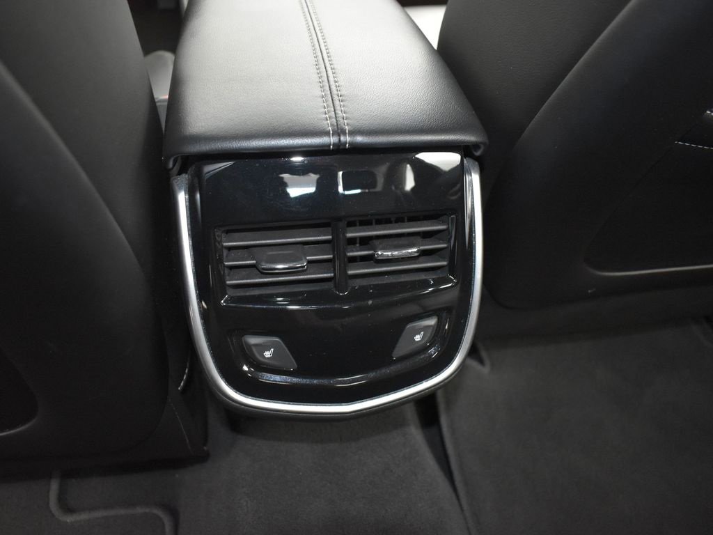 Used 2018 Cadillac XTS Luxury image 18