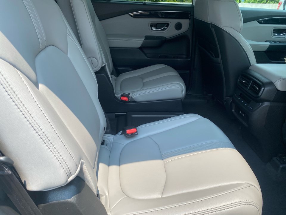 Certified 2024 Honda Pilot EX-L image 34