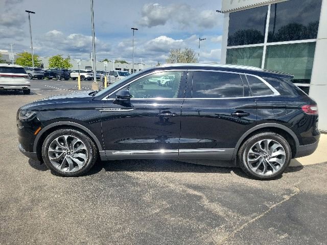 Certified 2023 Lincoln Nautilus Reserve w/ Equipment Group 201A AWD/4WD image 3