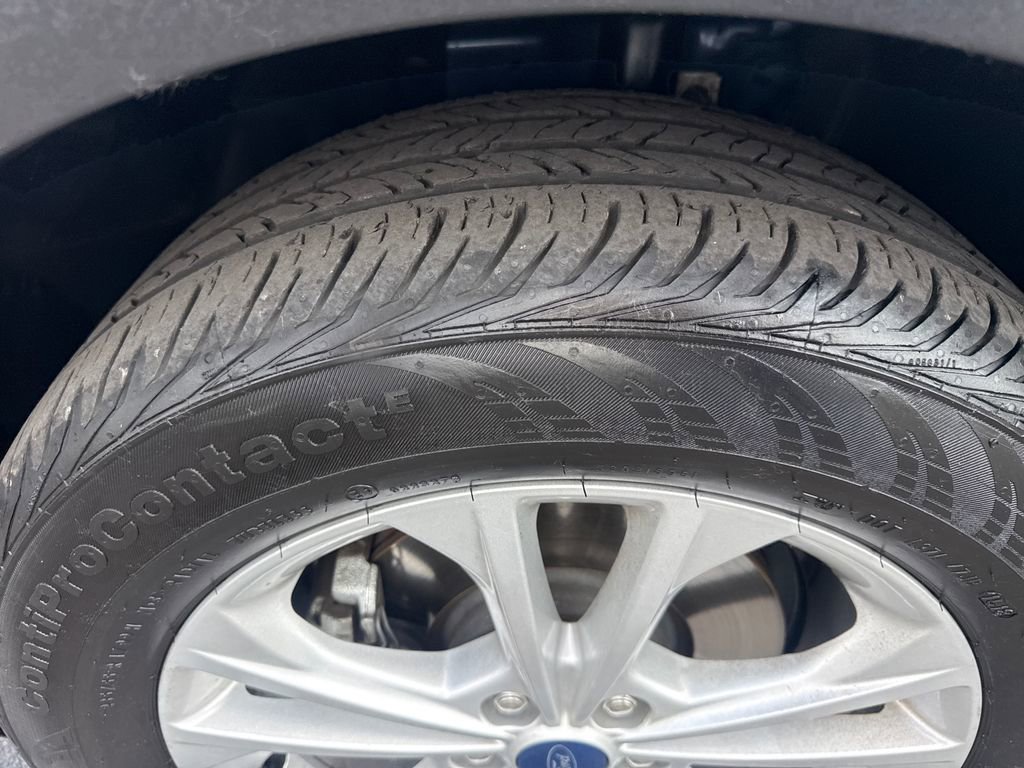 Used 2018 Ford Escape SEL FWD image 15