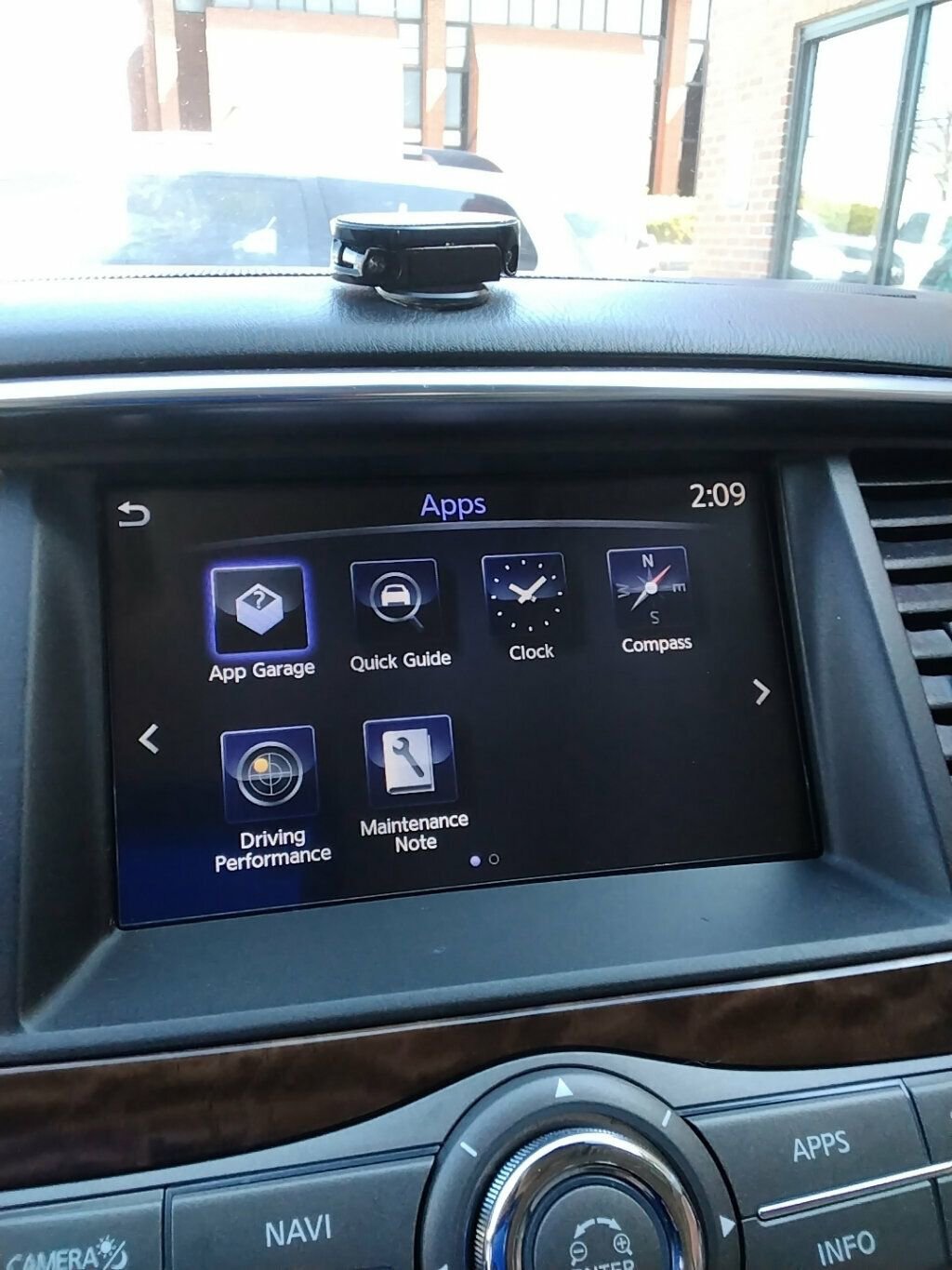 Used 2018 Nissan Armada SL image 23