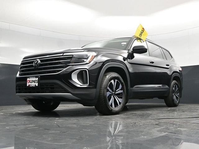 Used 2025 Volkswagen Atlas SE image 54