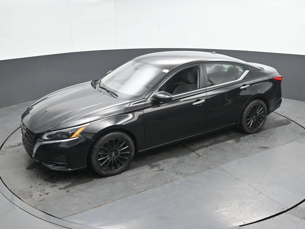 Used 2023 Nissan Altima 2.5 SV FWD image 35