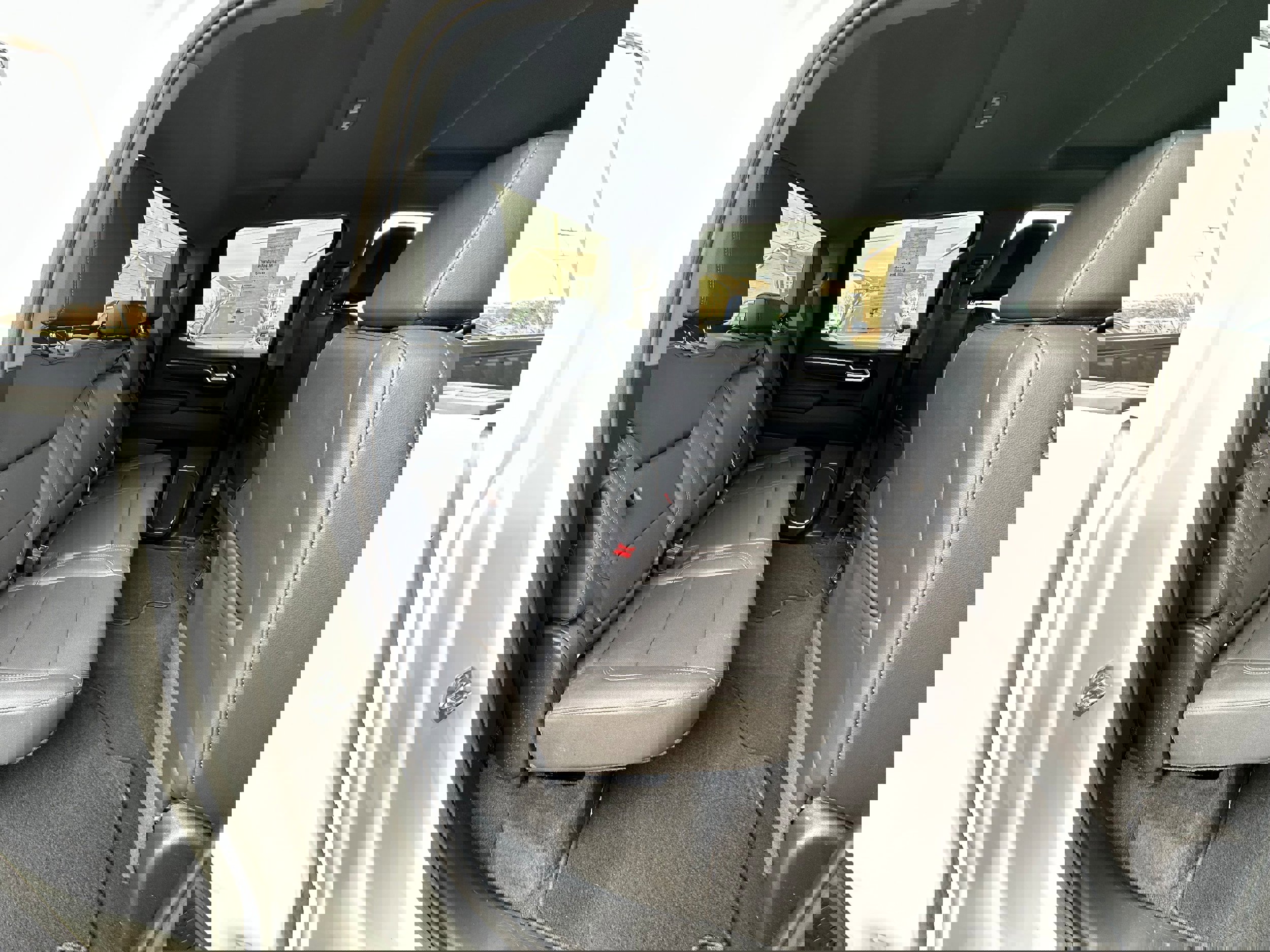 Used 2025 GMC Sierra 1500 SLT image 13