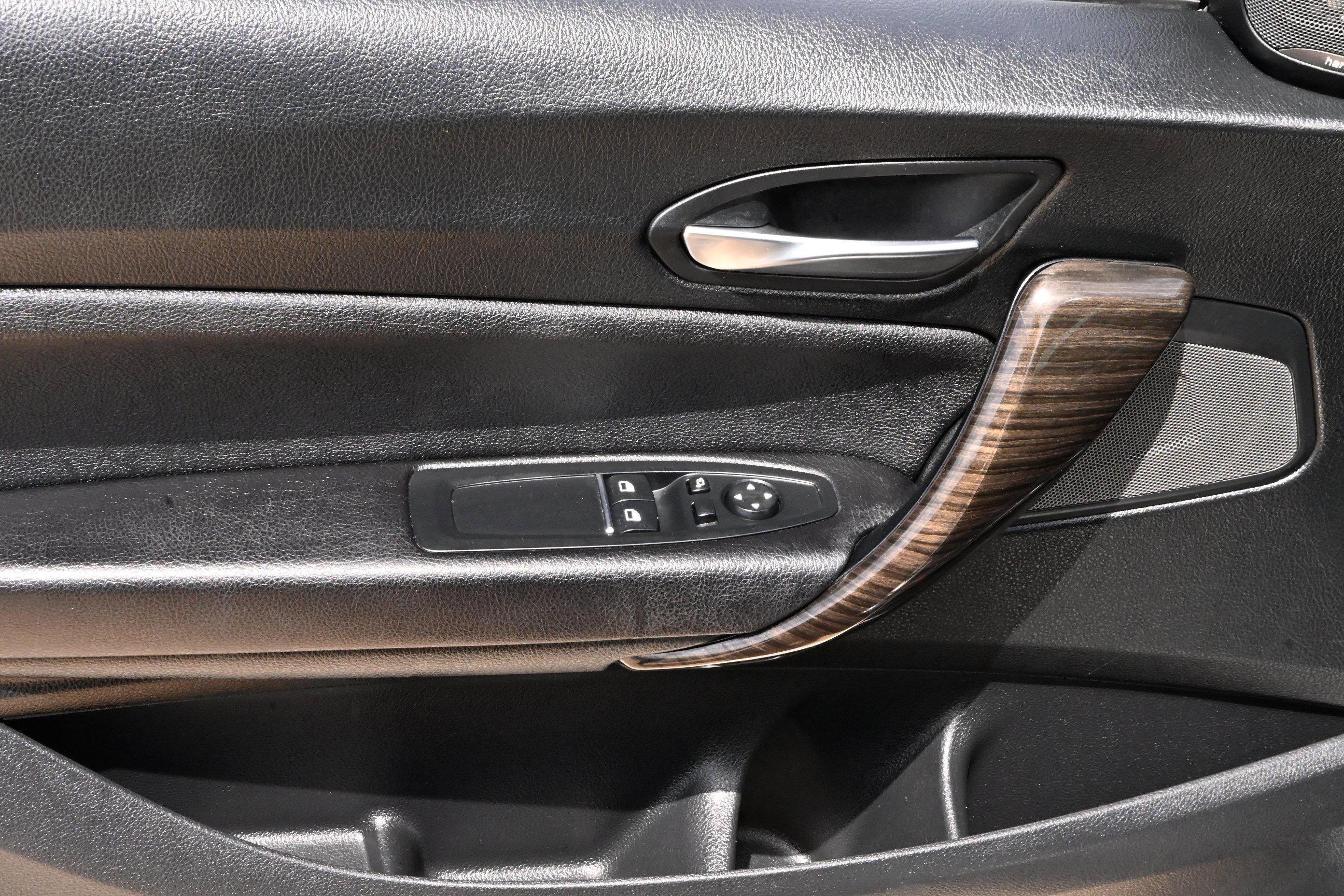 Used 2020 BMW 230i Coupe w/ Convenience Package image 29