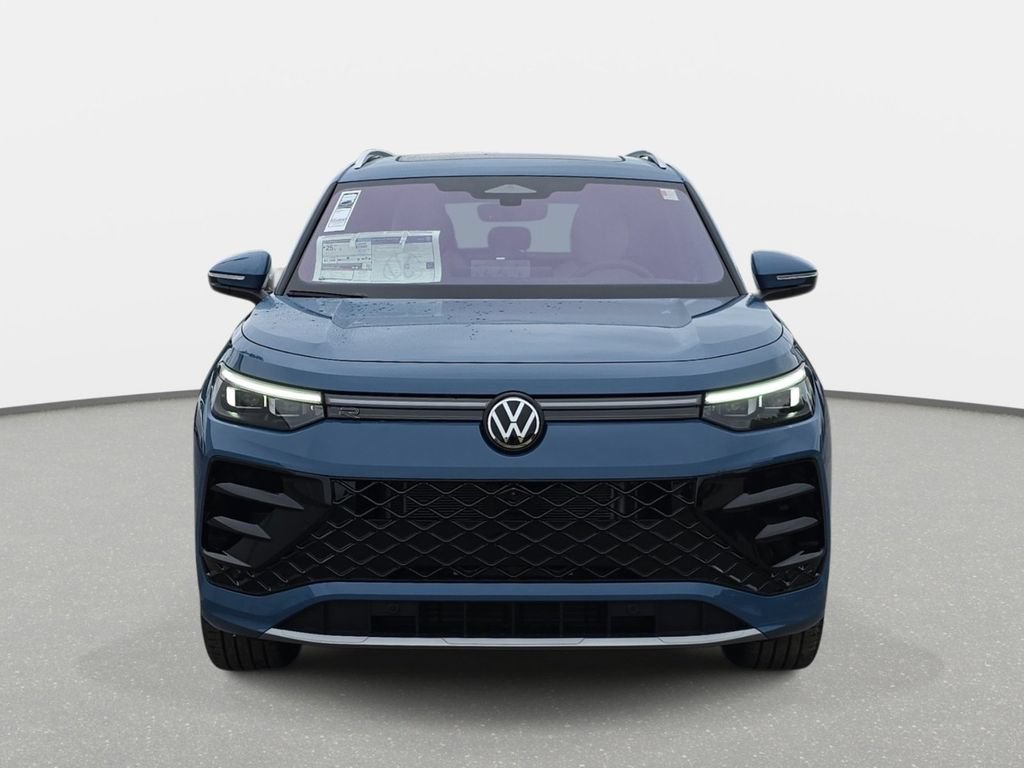 New 2026 Volkswagen Tiguan SEL R-Line AWD/4WD image 2