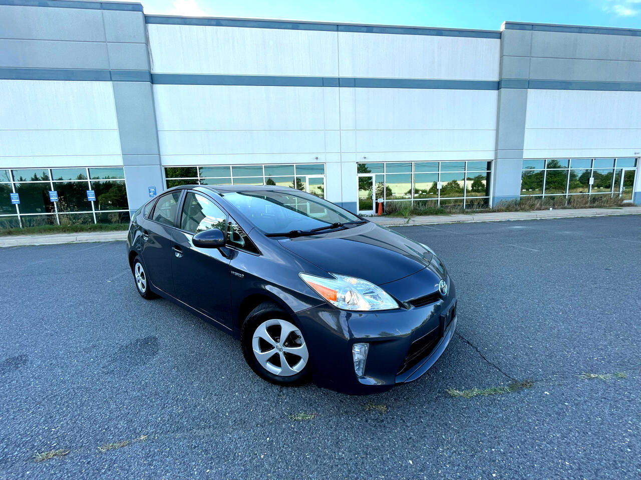 Used 2014 Toyota Prius Three image 6