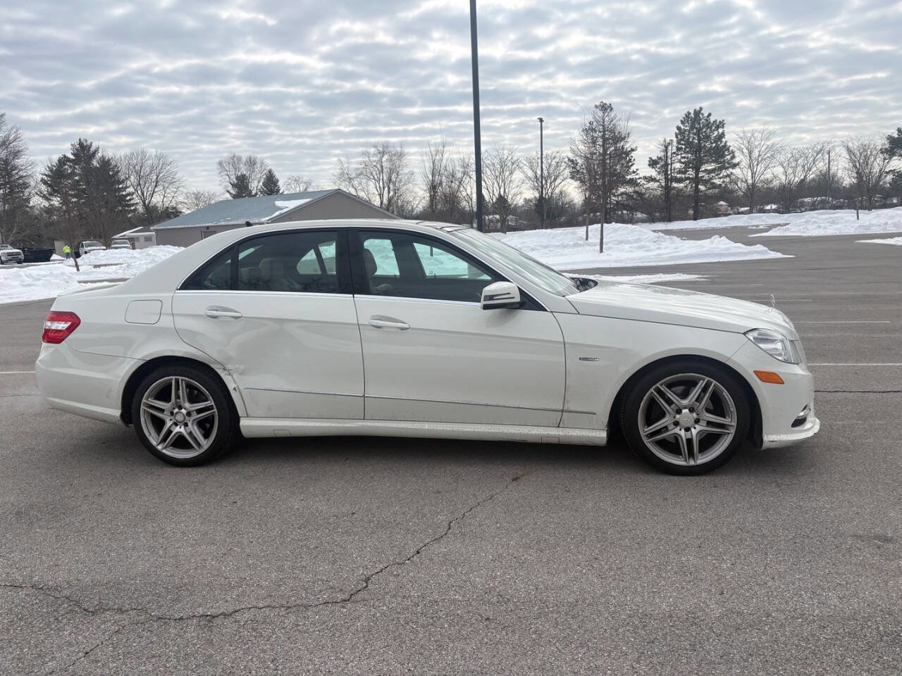 Used 2012 Mercedes-Benz E 350 Sedan w/ Lane Tracking Pkg image 8