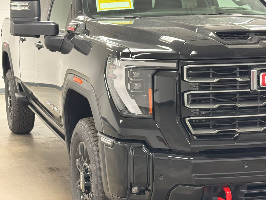 New 2026 GMC Sierra 2500 AT4 w/ AT4 Premium Plus Package AWD/4WD image 4