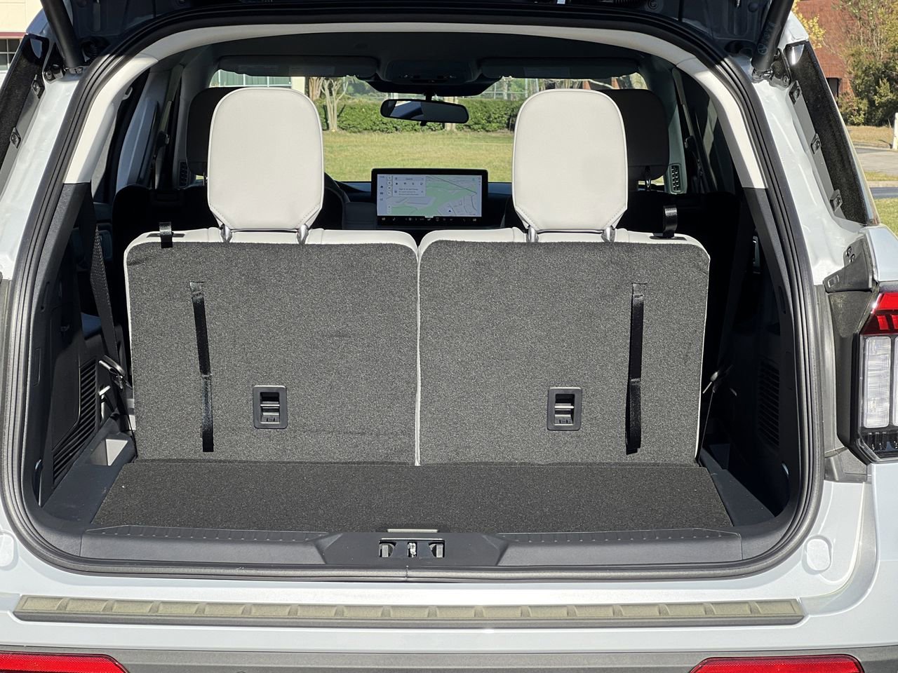 New 2026 Ford Explorer Active w/ Active Comfort Package image 19