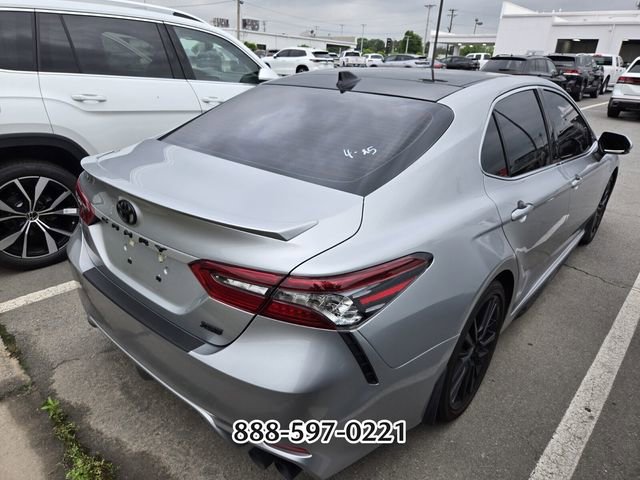 Used 2022 Toyota Camry XSE FWD image 7