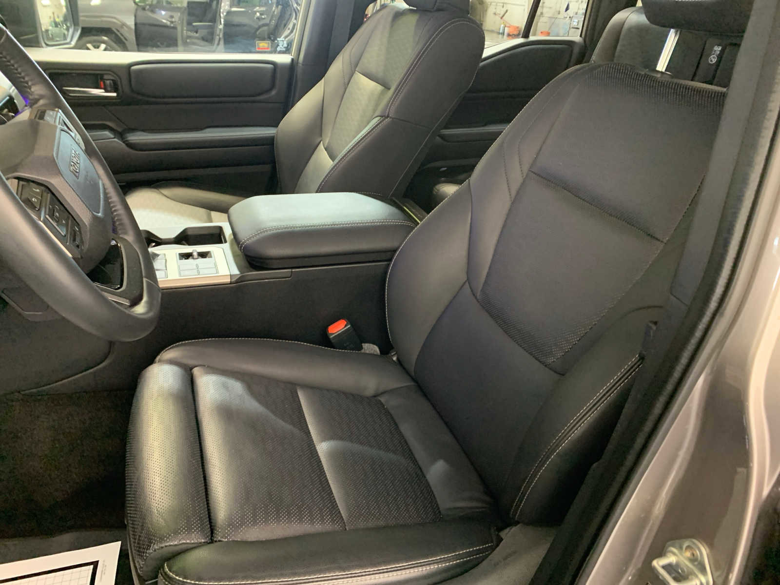 Certified 2025 Toyota Land Cruiser image 11