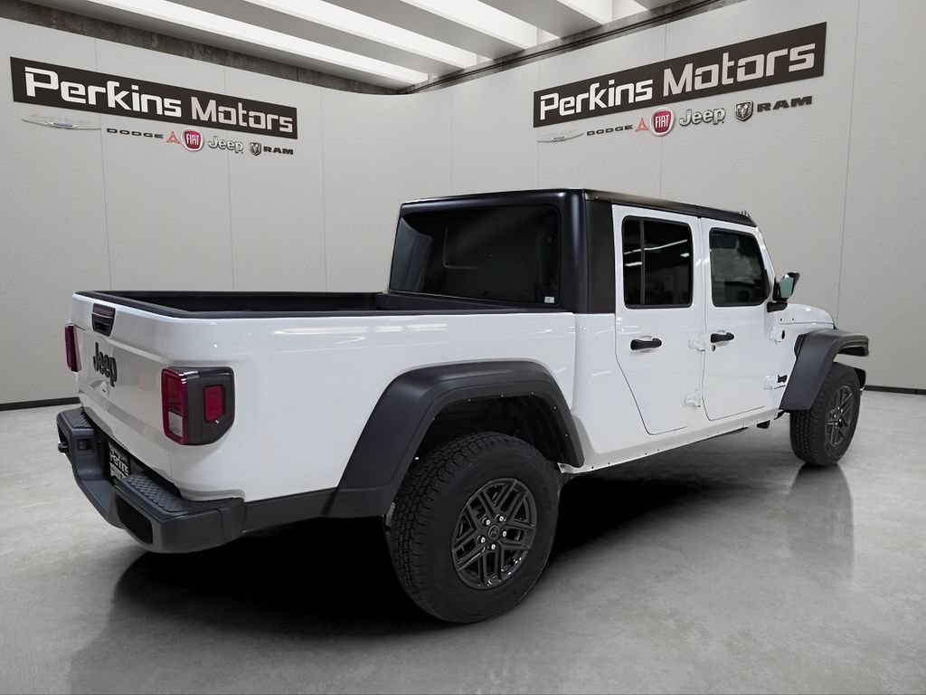 Certified 2025 Jeep Gladiator Sport AWD/4WD image 5