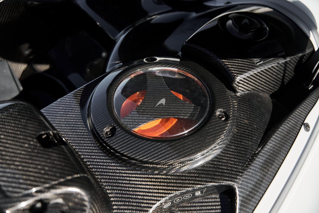 Used 2021 McLaren Elva image 29