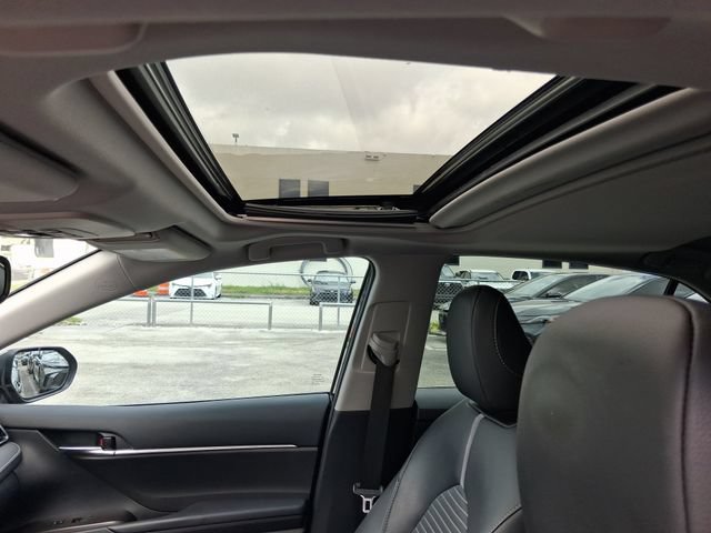 Used 2024 Toyota Camry SE w/ Convenience Package FWD image 13