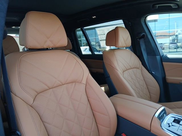 New 2026 BMW X7 xDrive40i AWD/4WD image 19