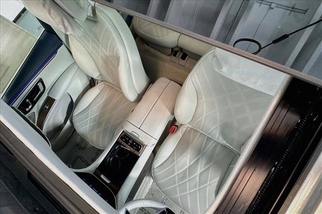 New 2026 Mercedes-Benz EQS 400 4MATIC SUV image 19