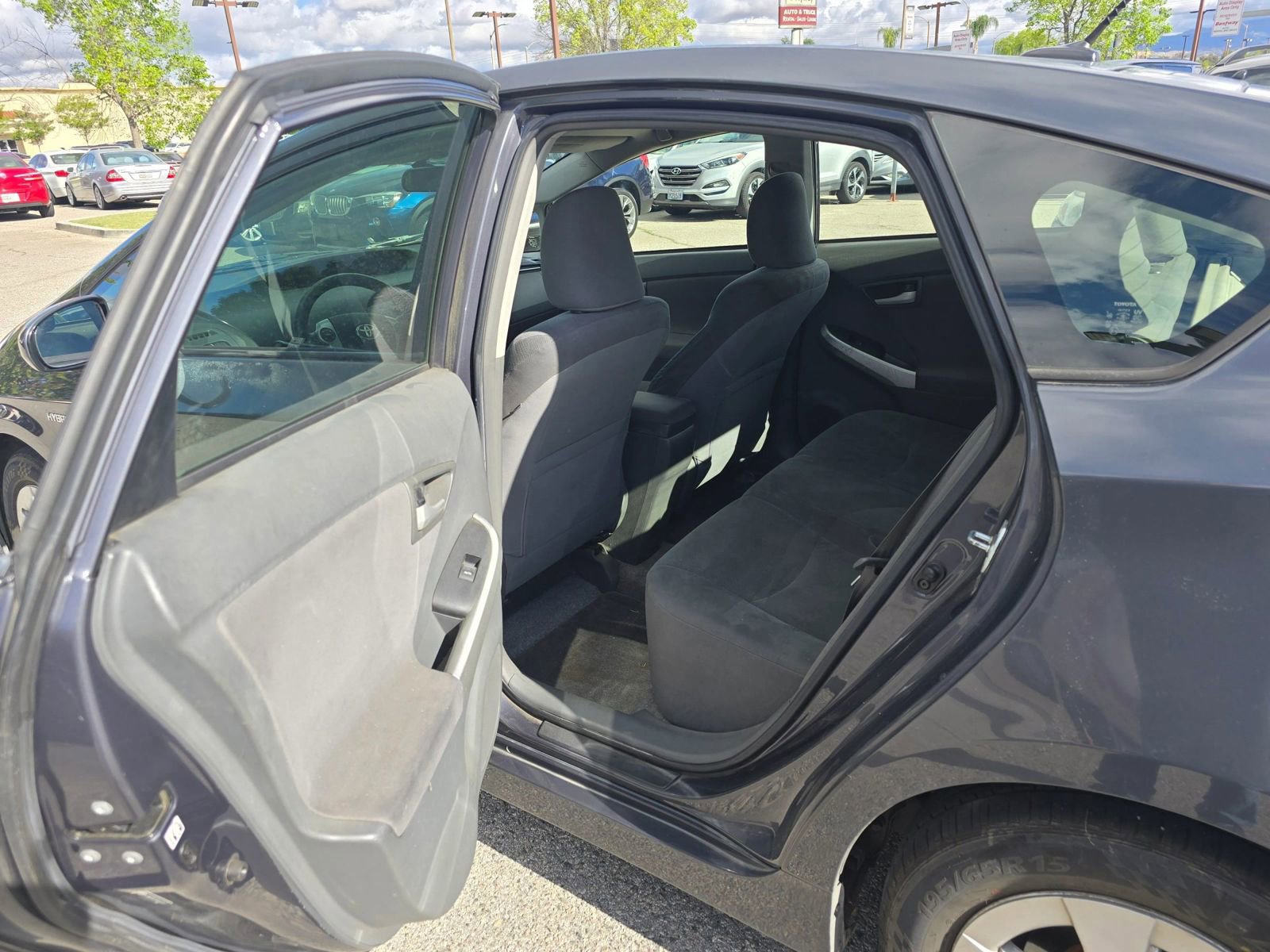 Used 2011 Toyota Prius Two image 11