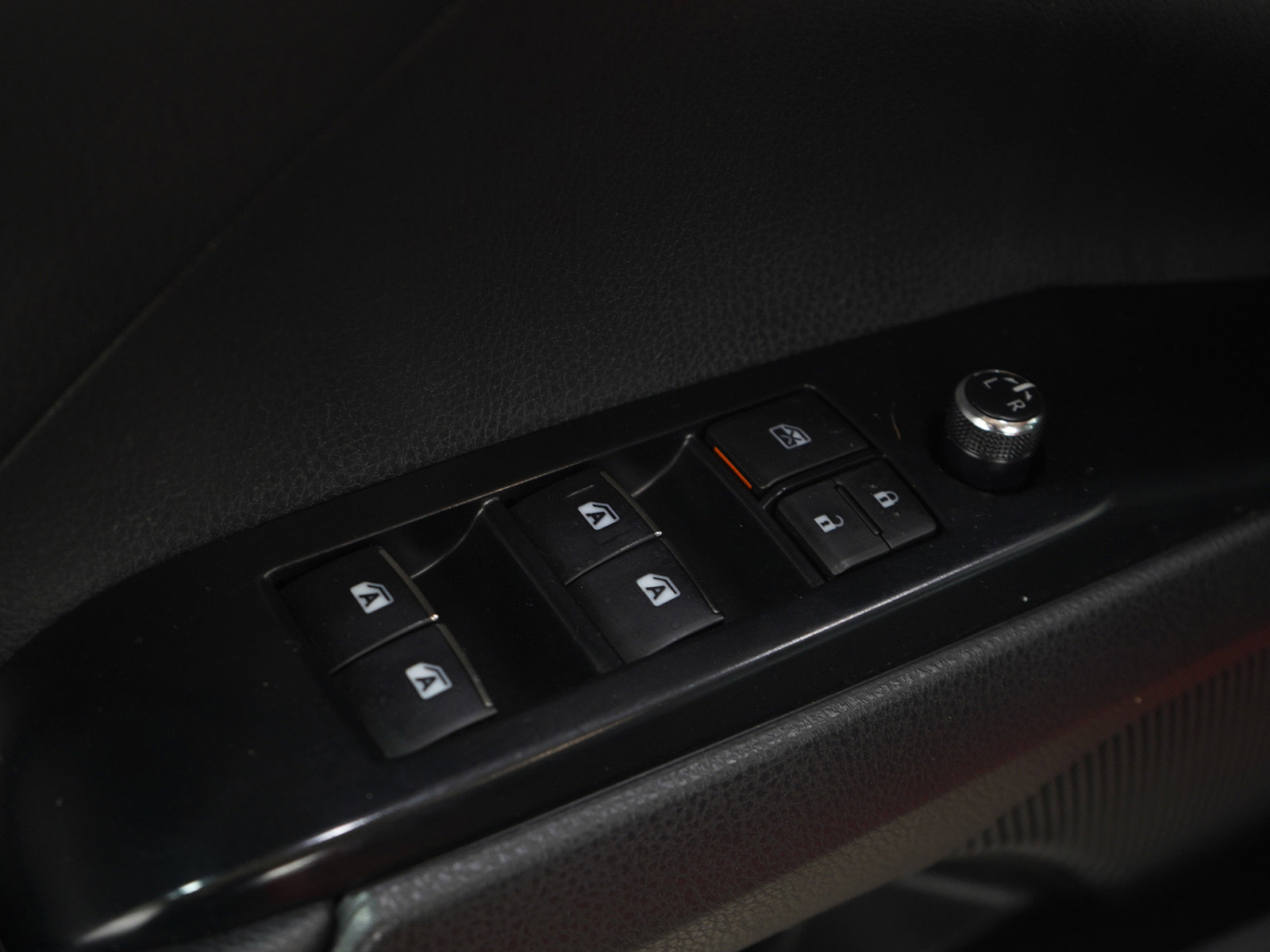 Used 2020 Toyota Camry XSE image 20